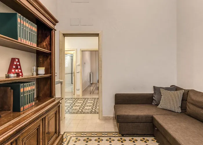 Montebello Apartments79 דירה